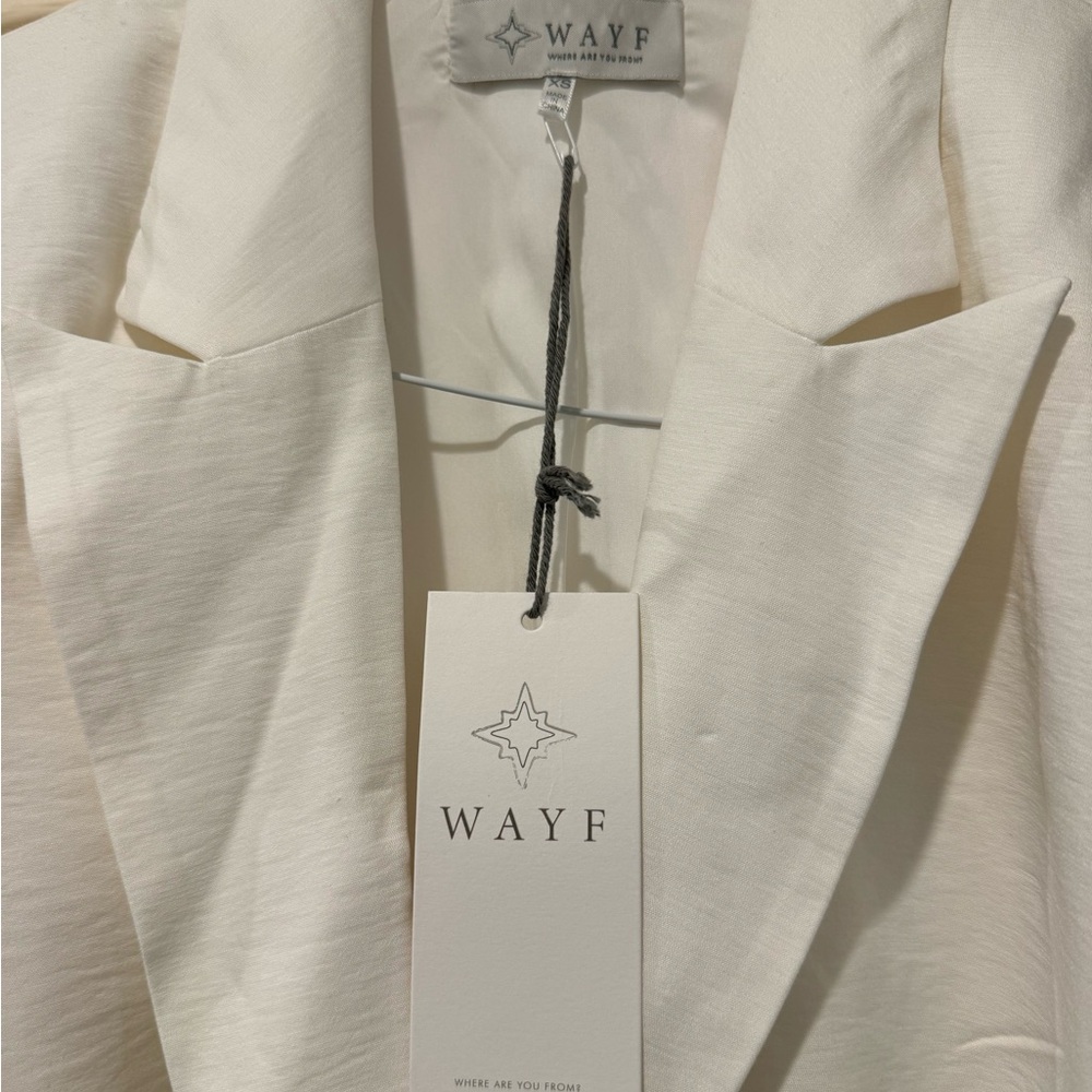 WAYF Women's White Blazer - Picture 3 of 3